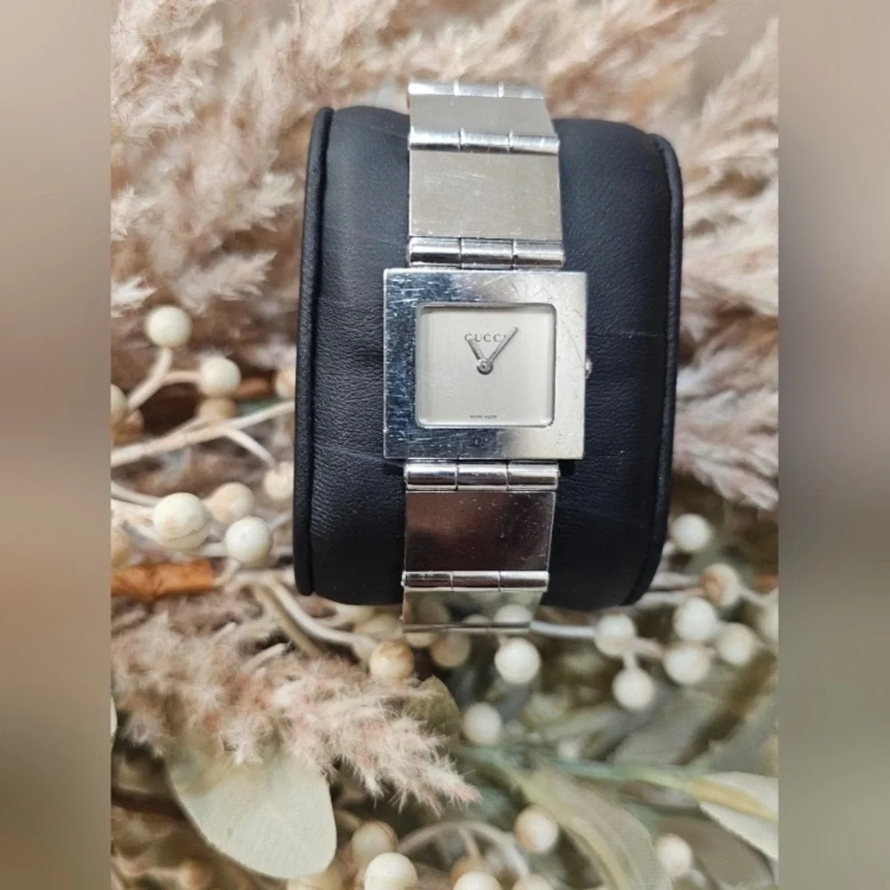 Gucci 600M Unisex Stainless Steel Watch, 20th Century
